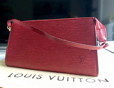 pochette louis vuitton epi